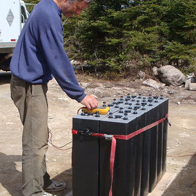 Set Up Backyard Hybrid Electricity System at a Low Cost